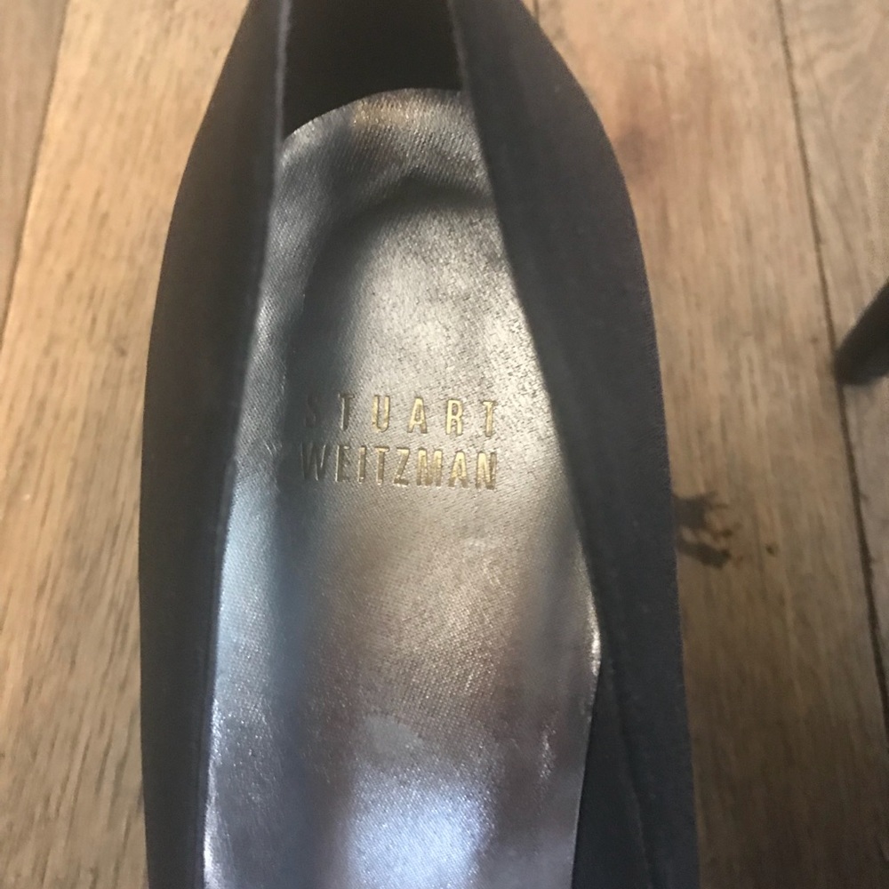 Stuart Weitzman - Picture 4 of 6